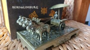 Terracotta strijder met paard en wagen - Afbeelding 3