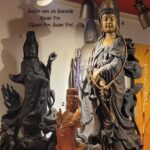 Kwan Yin | Houten antieke beelden