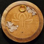 Namasté houten wierookhouder