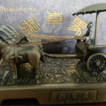 Terracotta strijder met paard en wagen