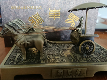 Terracotta strijder met paard en wagen